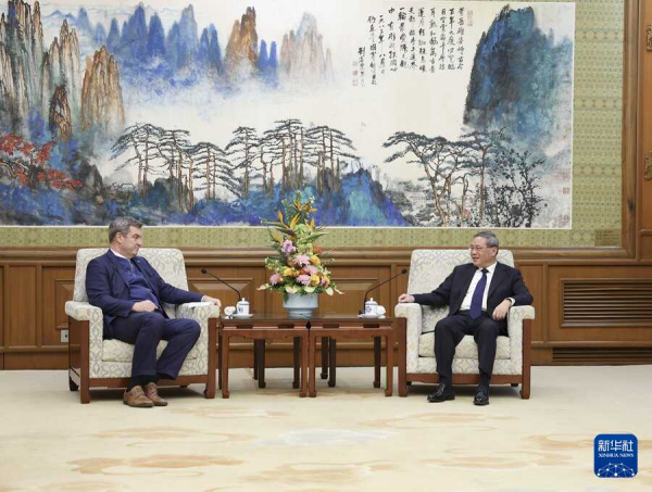 李强会见德国.jpg